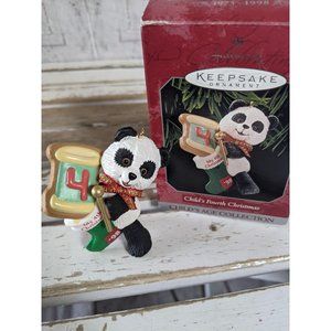 Hallmark child's 4th Christmas 1998‎ Panda ornament